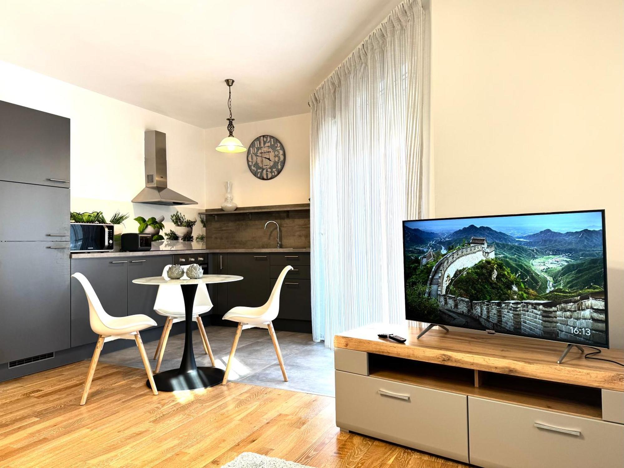 Apartments Terra Solaris เมดูลิน ภายนอก รูปภาพ