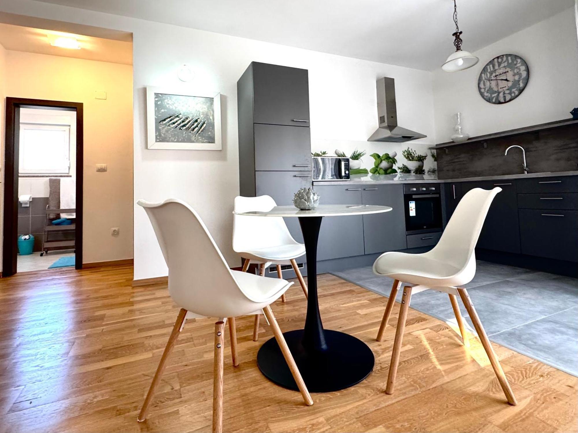 Apartments Terra Solaris เมดูลิน ภายนอก รูปภาพ
